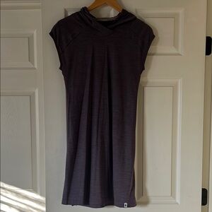 Smartwool Hooded Dress in purple xs